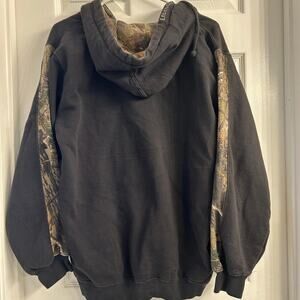 Legendary Whitetails Camo Sleeve Hoodie – Black Deer Graphic – Size M